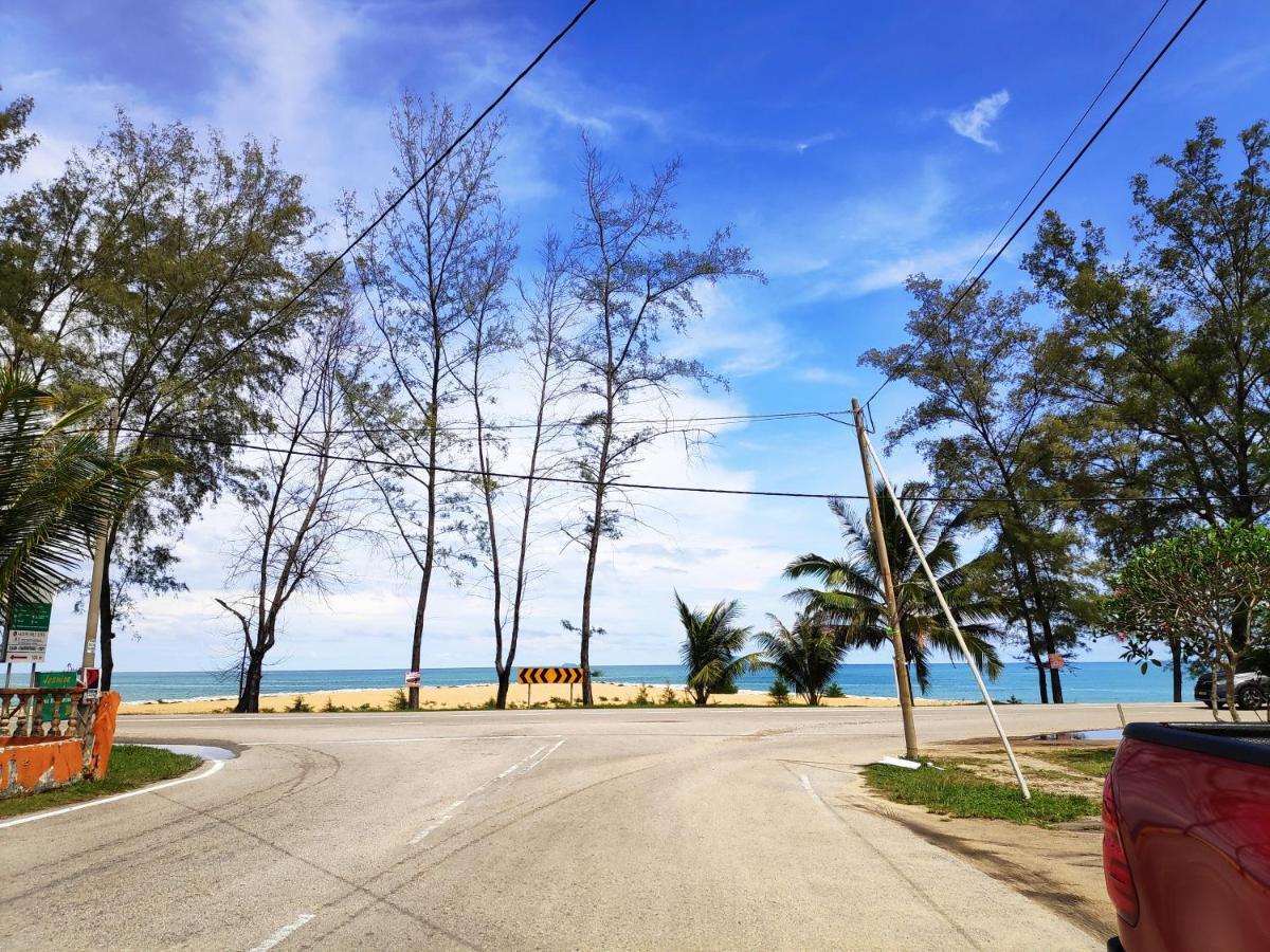 Holiday Homestay ドゥングン エクステリア 写真